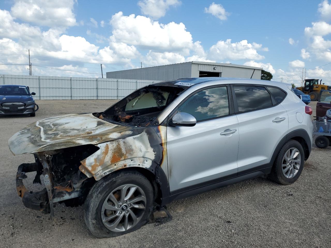 HYUNDAI TUCSON SE