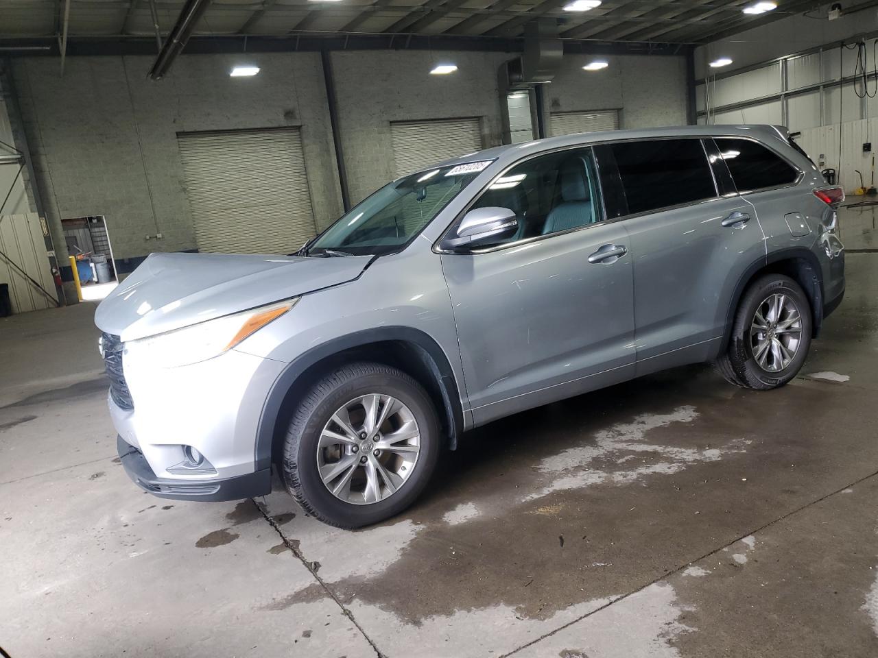 TOYOTA HIGHLANDER LE