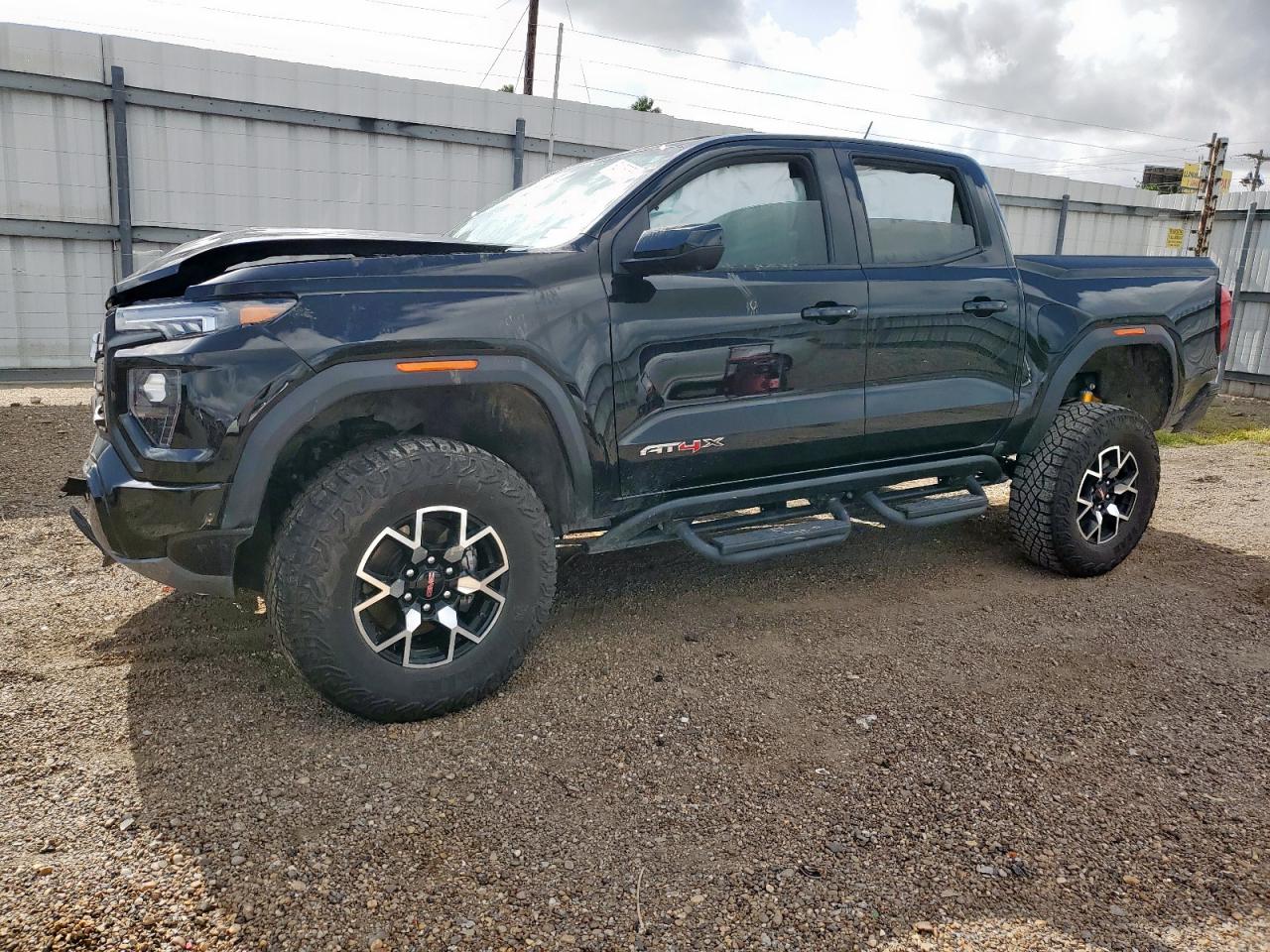 GMC CANYON AT4X