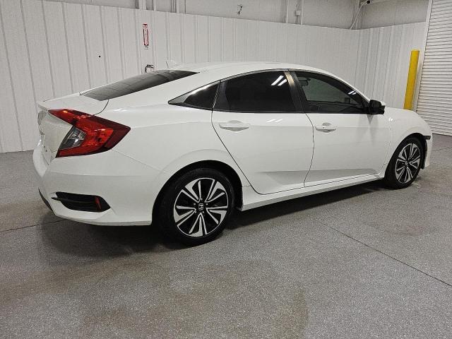 2017 HONDA CIVIC EX 19XFC1E33HE012897