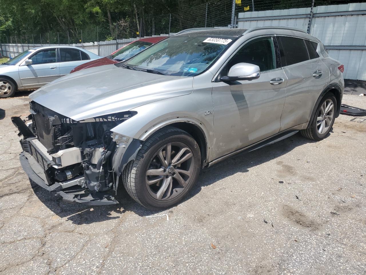 INFINITI QX30 PURE