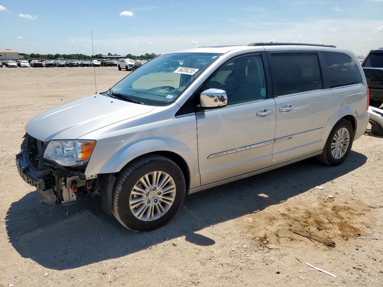CHRYSLER TOWN & COUNTRY TOURING L