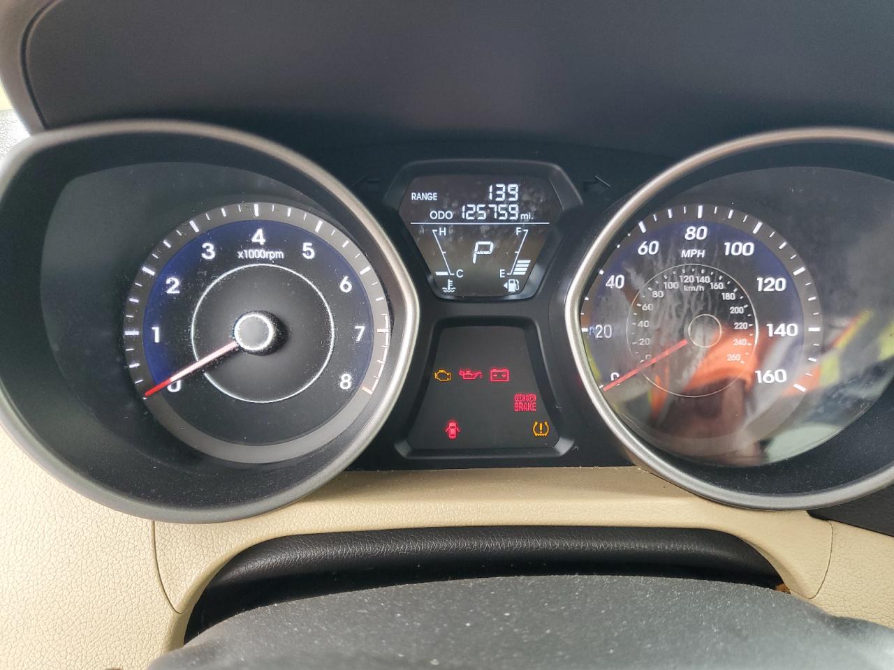 Hyundai Elantra gl 2013