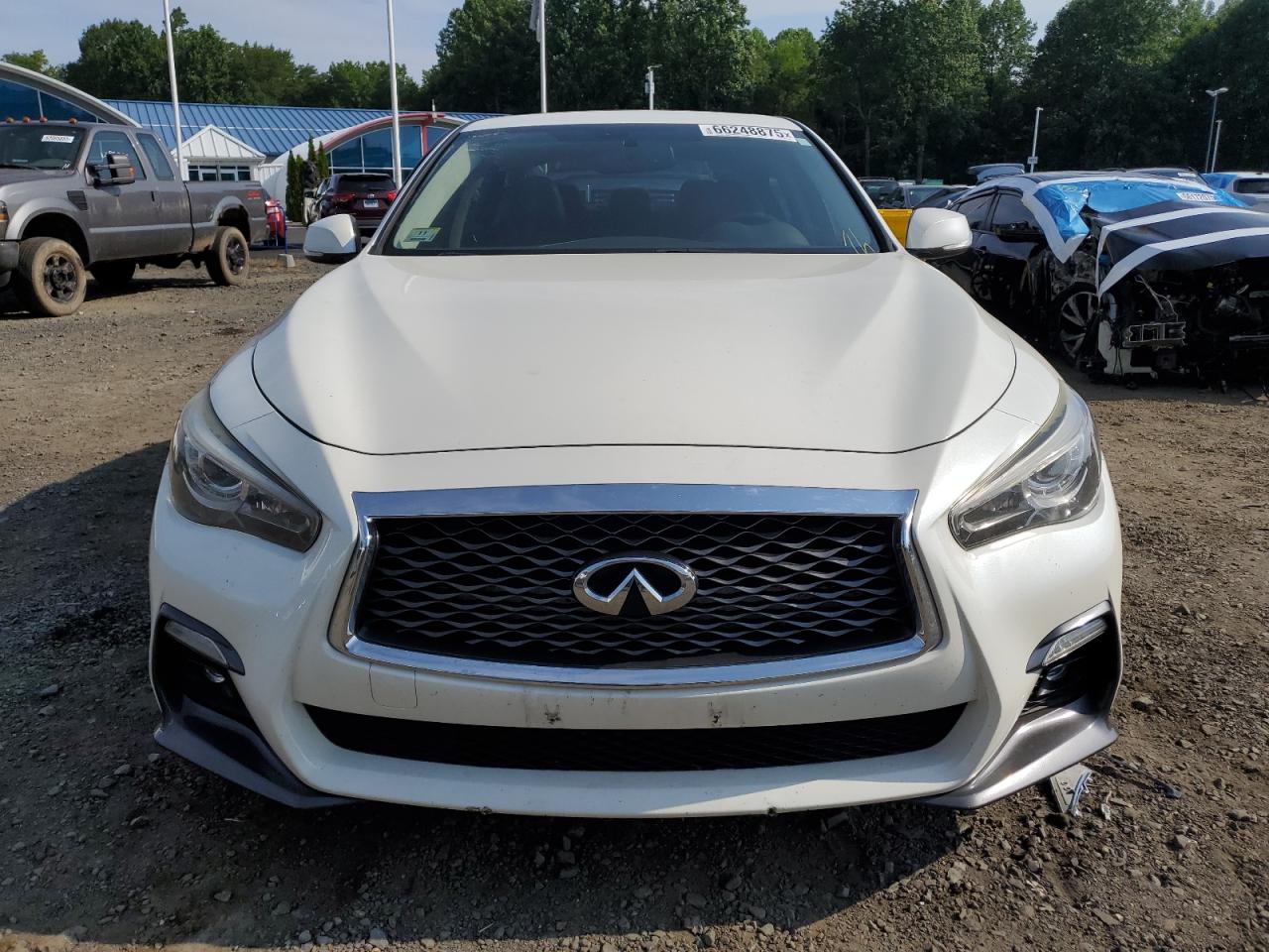 INFINITI Q50 LUXE