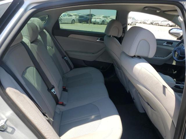 2016 HYUNDAI SONATA SE 5NPE24AF7GH373995