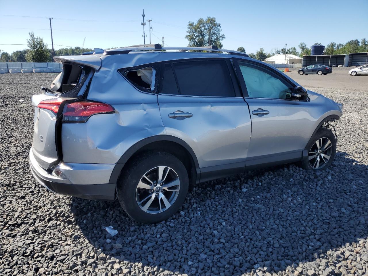 TOYOTA RAV4 XLE