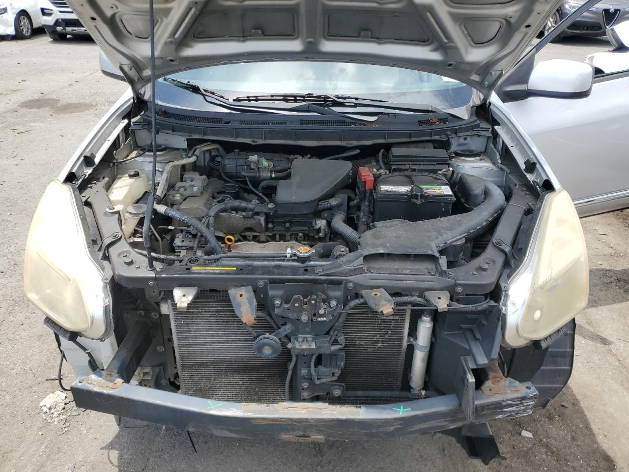 Nissan Rogue s 2012