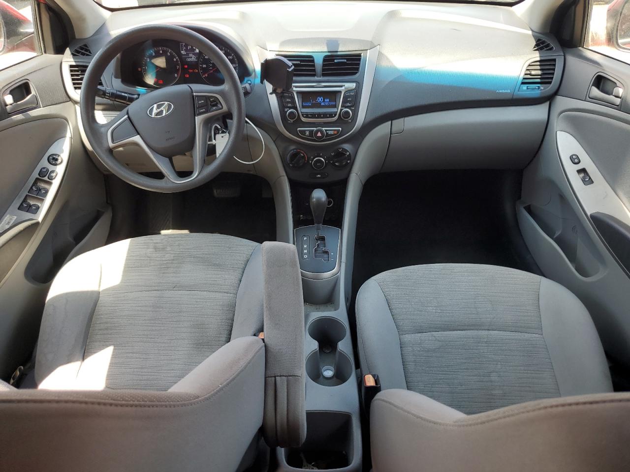 HYUNDAI ACCENT SE