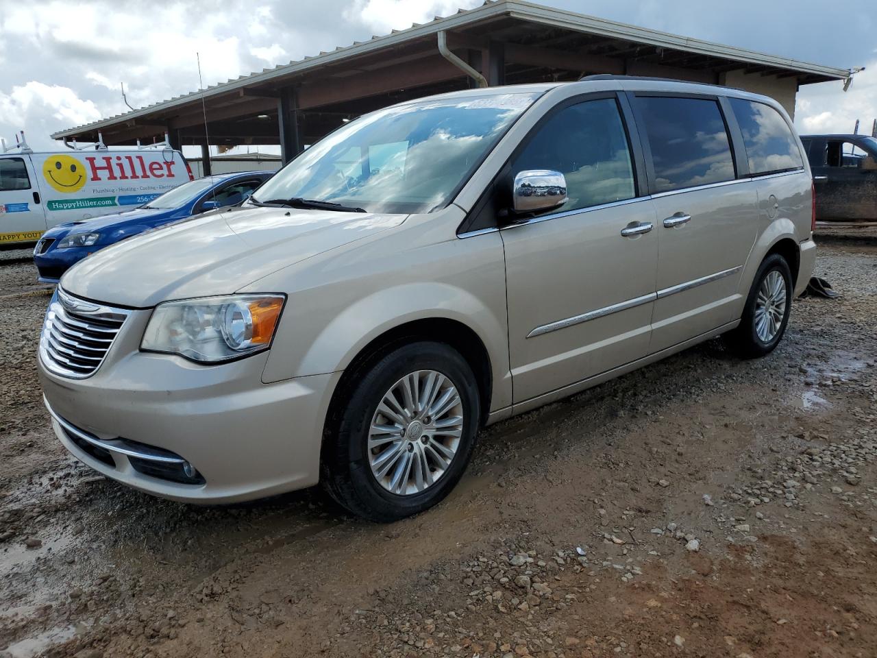 CHRYSLER TOWN & COUNTRY TOURING L