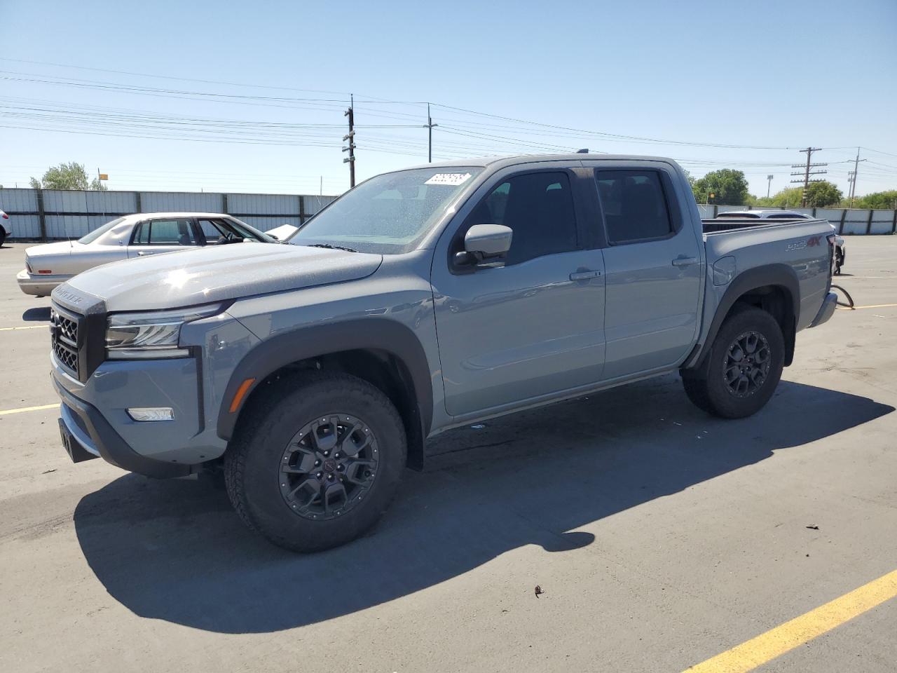 NISSAN FRONTIER S