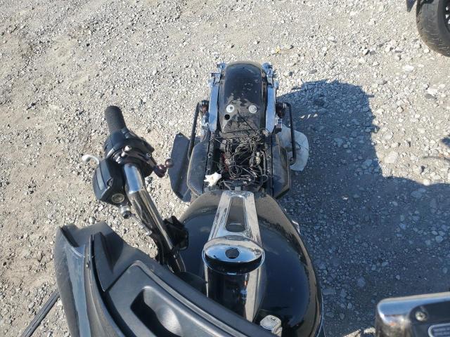 2015 HARLEY-DAVIDSON FLHX STREE - 1HD1KBM11FB602026