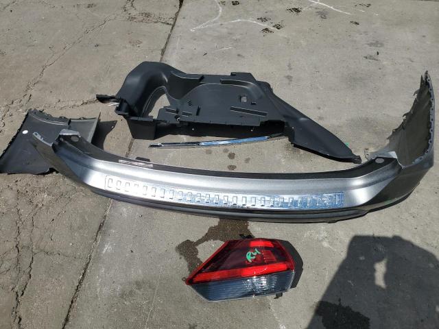 2018 NISSAN ROGUE S - KNMAT2MT5JP611596