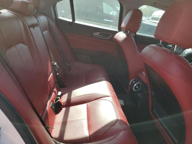 2017 ALFA ROMEO GIULIA Q4 ZARFAEDN3H7553566