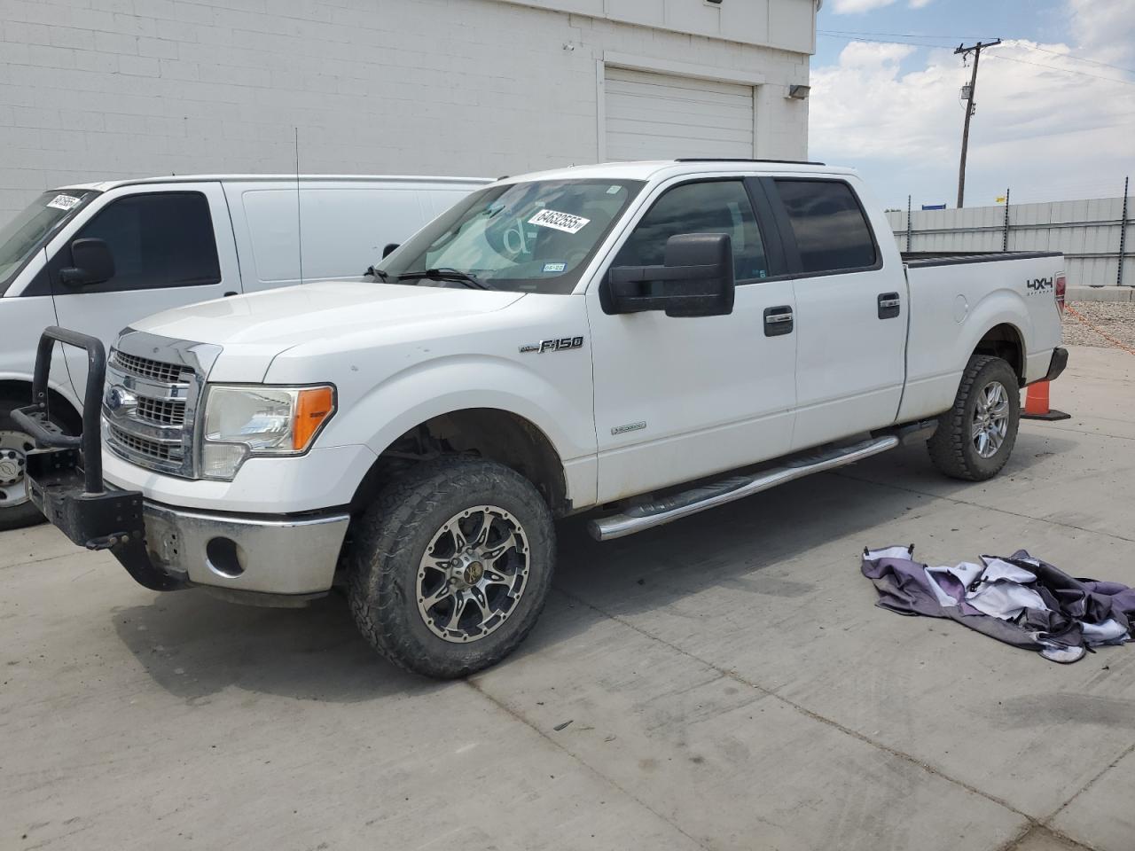 FORD F-150 SUPERCREW