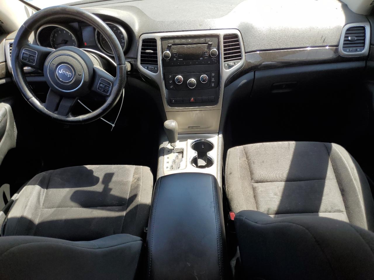 JEEP GRAND CHEROKEE LAREDO