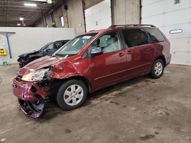 TOYOTA SIENNA CE