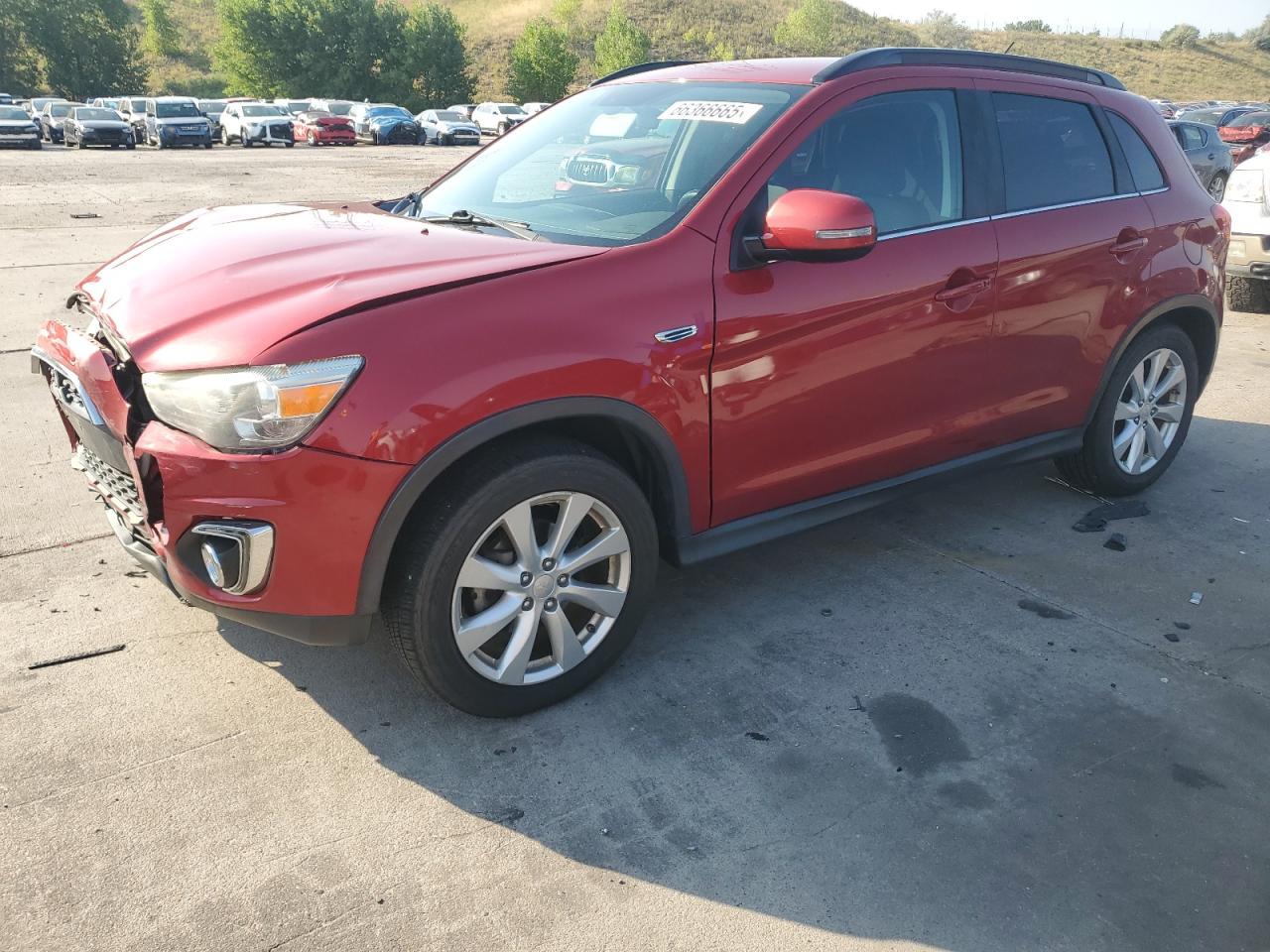 MITSUBISHI OUTLANDER SE