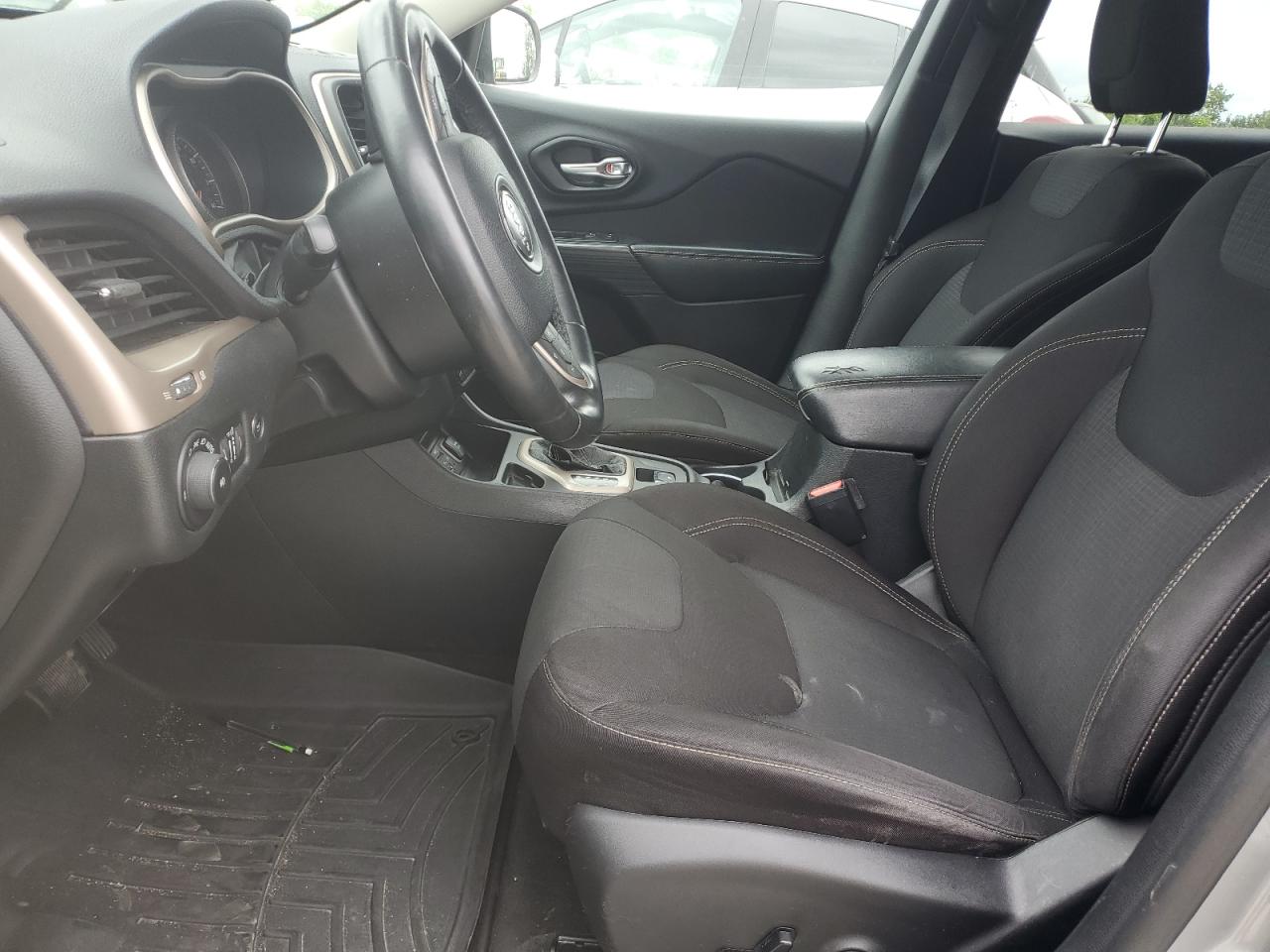 JEEP GRAND CHEROKEE LATITUDE