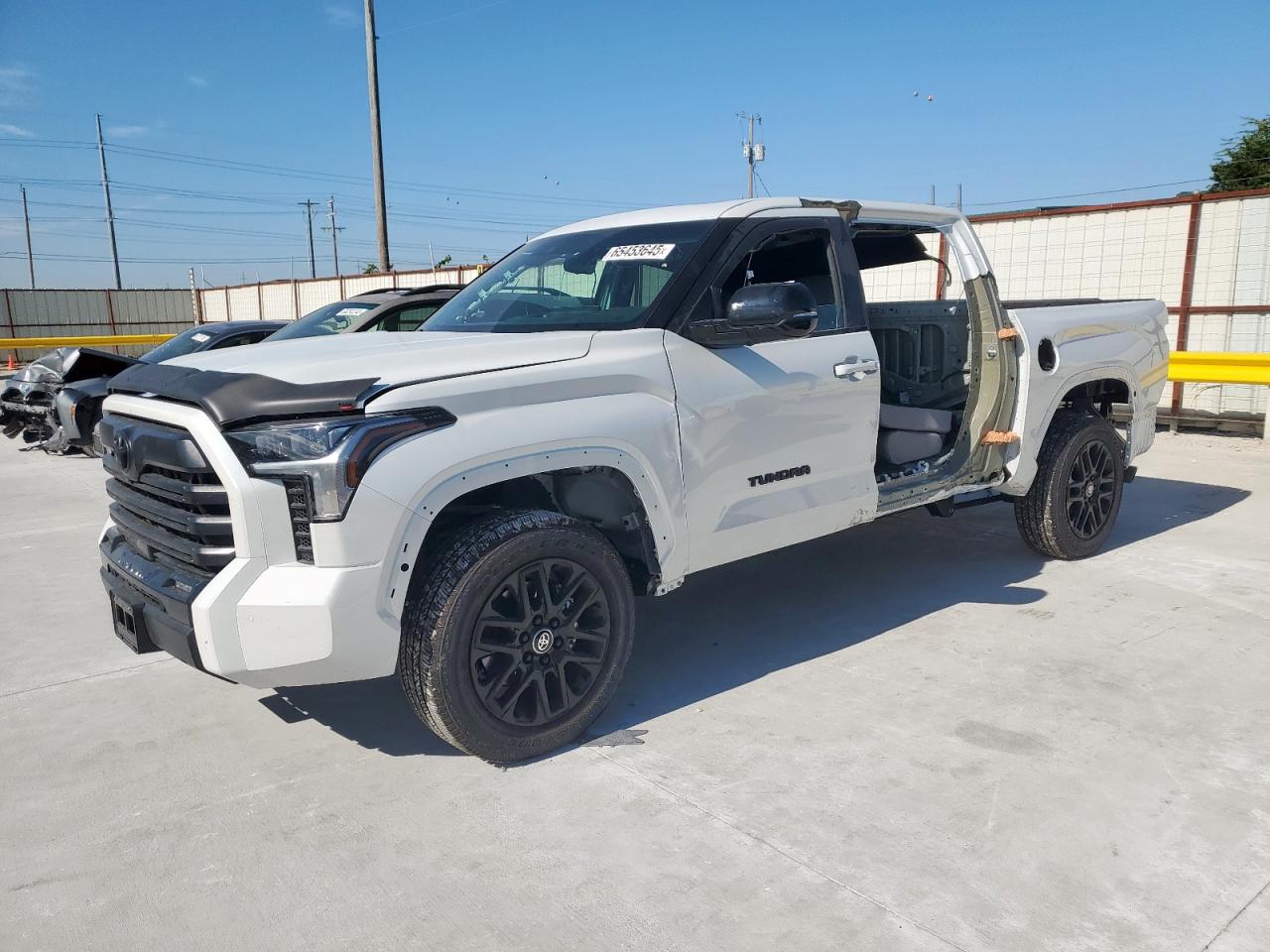 TOYOTA TUNDRA CREWMAX LIMITED