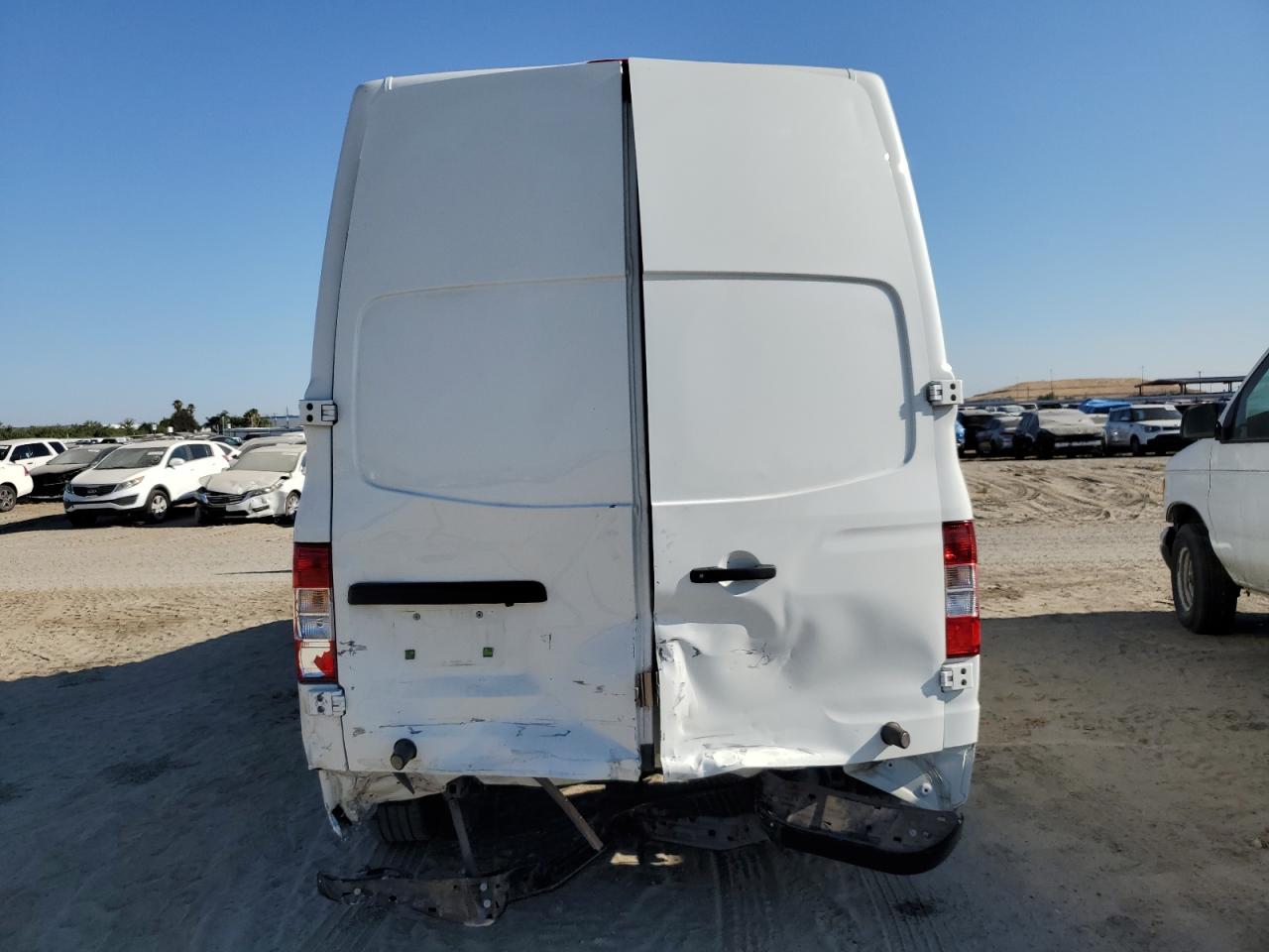 NISSAN NV2500 2500 S