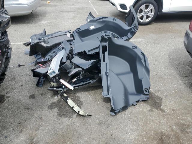 2025 TOYOTA BZ4X XLE JTMAAAAA3SA055991
