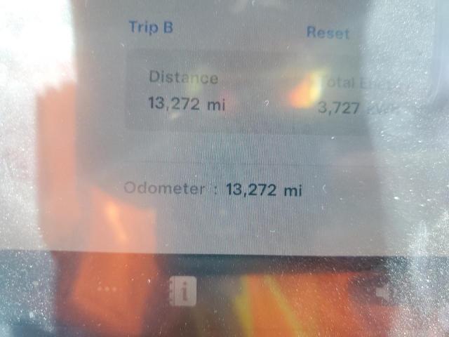 2024 TESLA MODEL Y 7SAYGDEF2RF152091