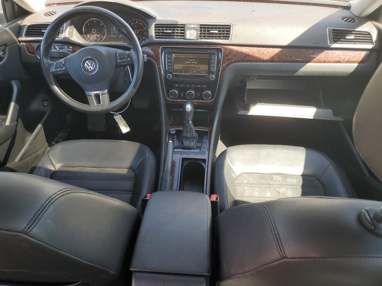 VOLKSWAGEN PASSAT SEL