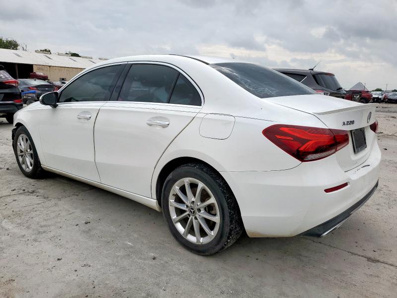 2019 MERCEDES-BENZ A 220 WDD3G4EB5KW006358