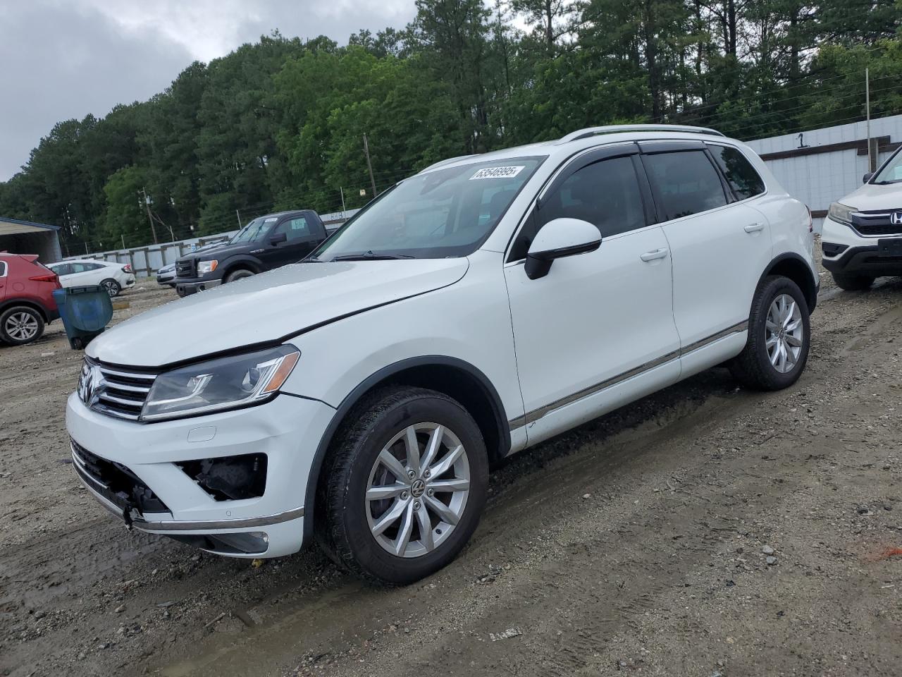 VOLKSWAGEN TOUAREG SPORT