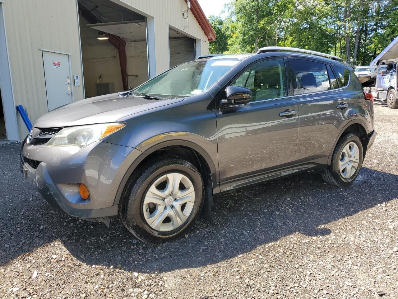 TOYOTA RAV4 LE