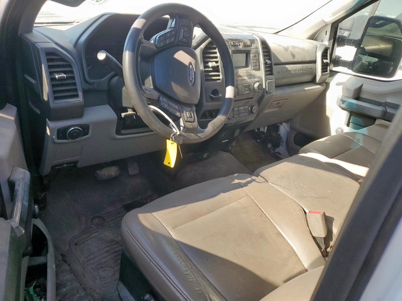 FORD F-550 SUPER DUTY