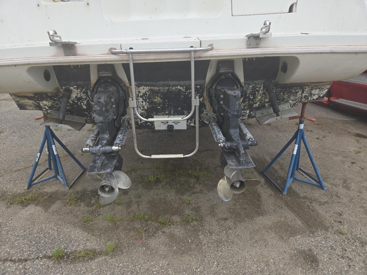 Lot #3286685288 1994 SILVERTON 310 EXPRES