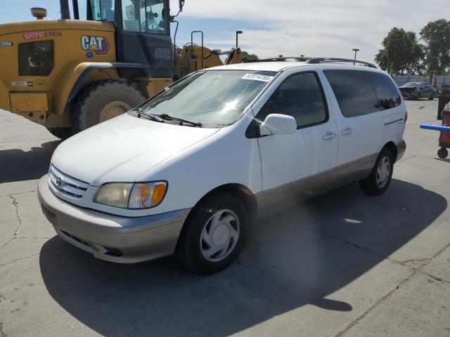 TOYOTA SIENNA LE