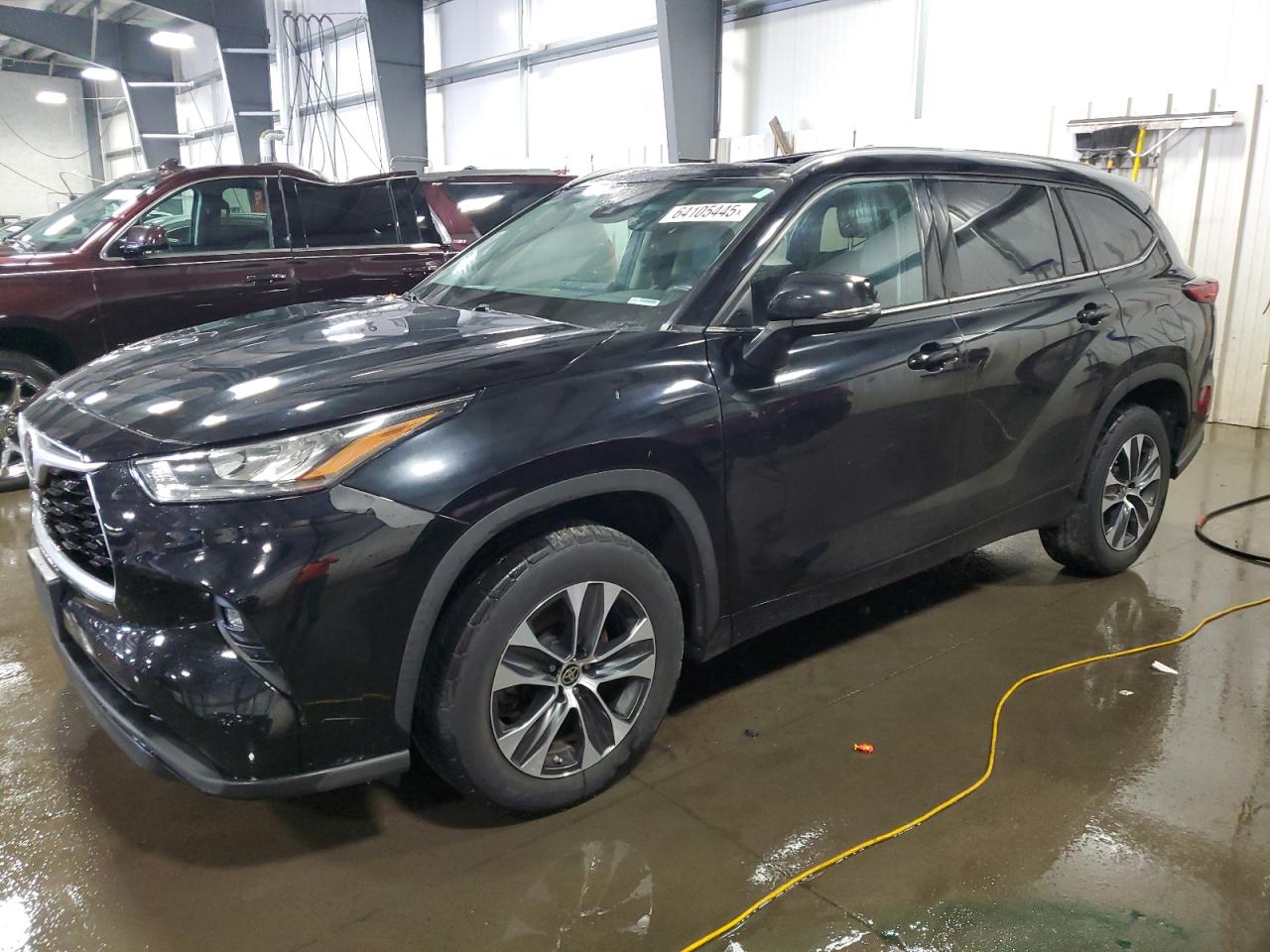 TOYOTA HIGHLANDER XLE