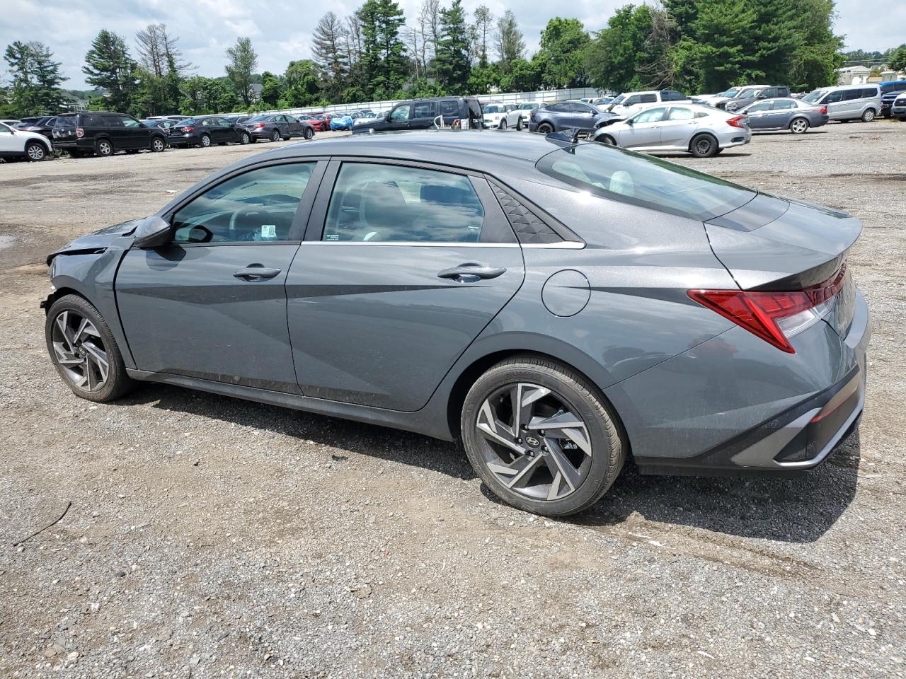 HYUNDAI ELANTRA LIMITED