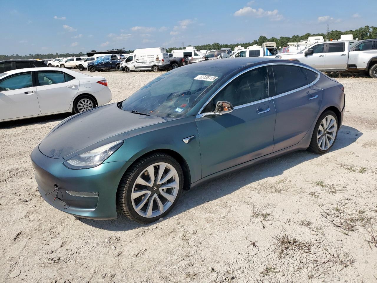 TESLA MODEL 3