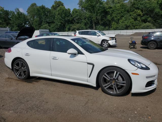 2015 PORSCHE PANAMERA 2 WP0AA2A79FL007416
