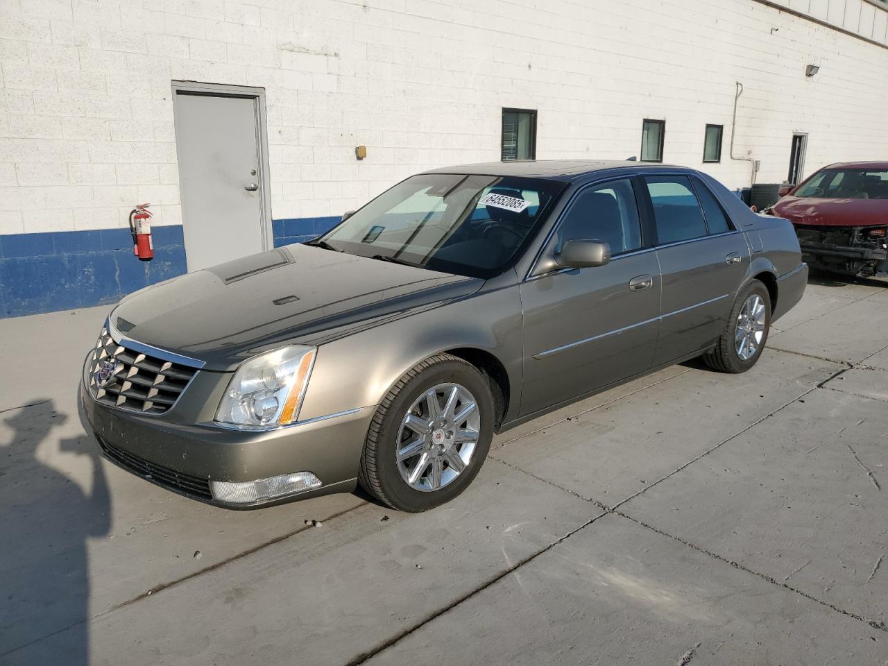 CADILLAC DTS PREMIUM COLLECTION