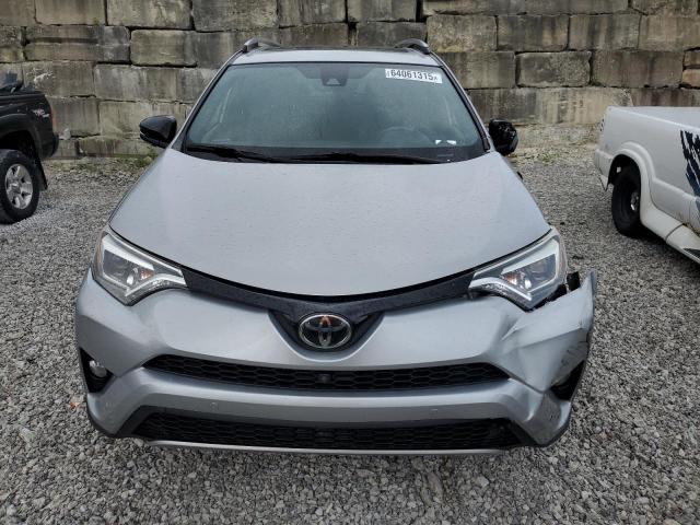 2018 TOYOTA RAV4 SE JTMJFREV4JJ249554