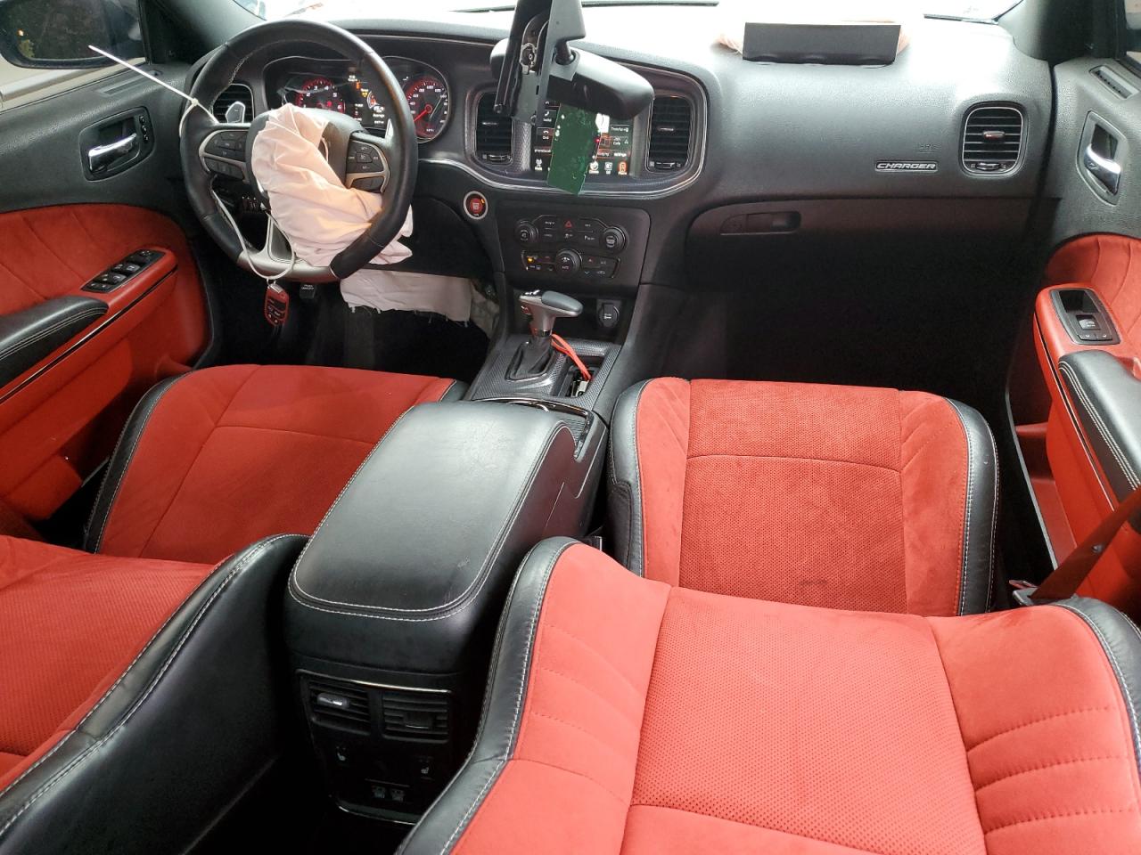 DODGE CHARGER SRT HELLCAT