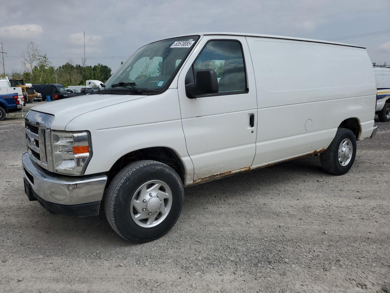 FORD ECONOLINE E250 VAN