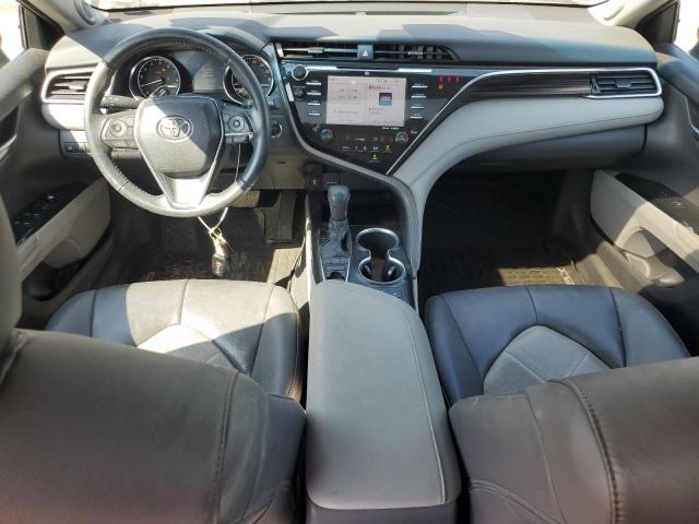 2018 TOYOTA CAMRY L 4T1B11HK2JU050356