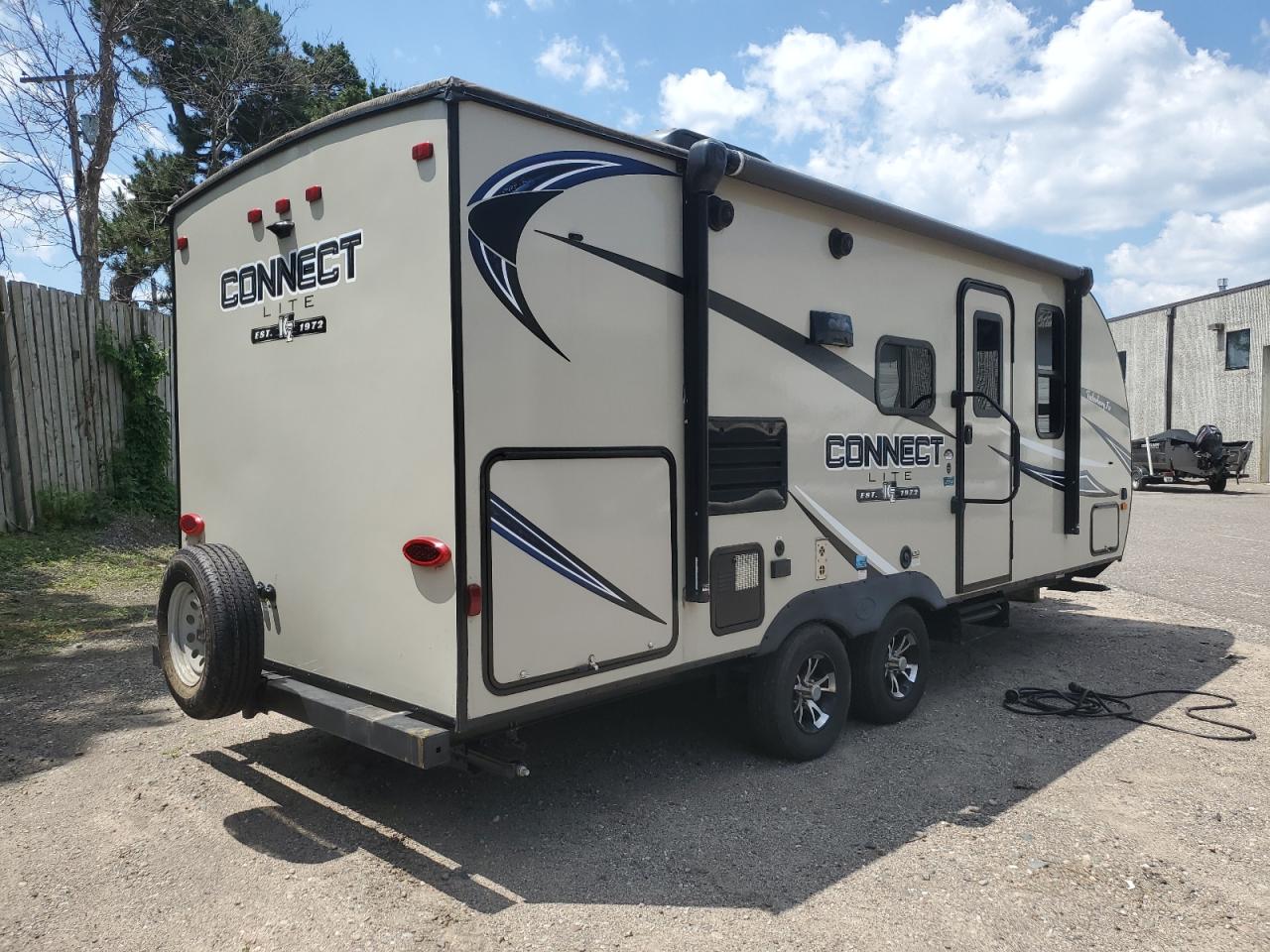 Lot #3287334987 2017 KZ CONNECT