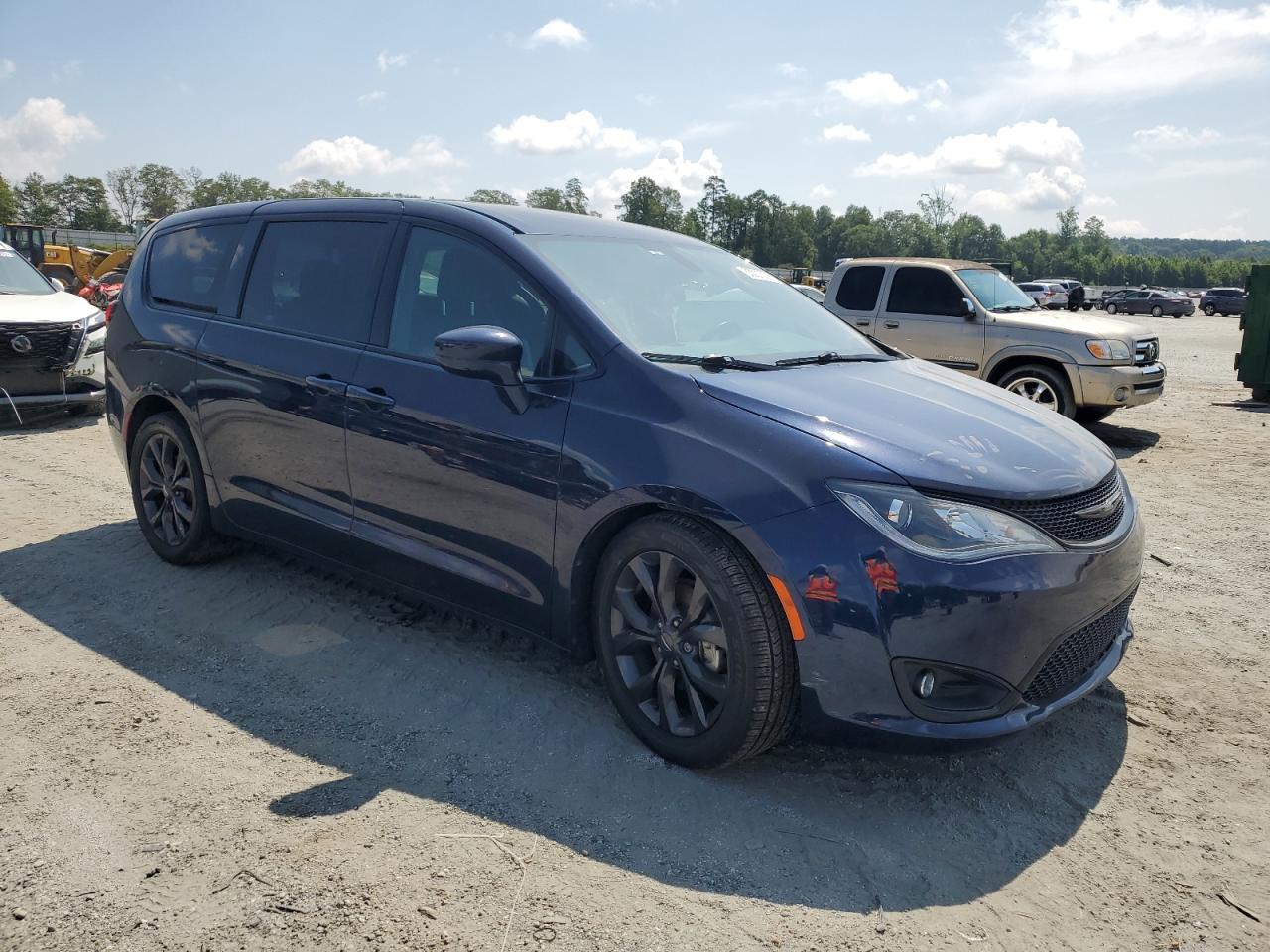 CHRYSLER PACIFICA TOURING PLUS