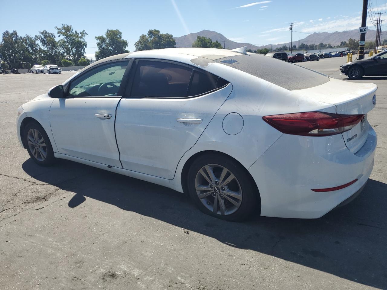 Lot #3227360361 2017 HYUNDAI ELANTRA SE