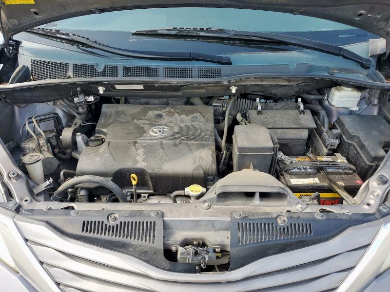 2011 TOYOTA SIENNA XLE - 5TDYK3DCXBS039813