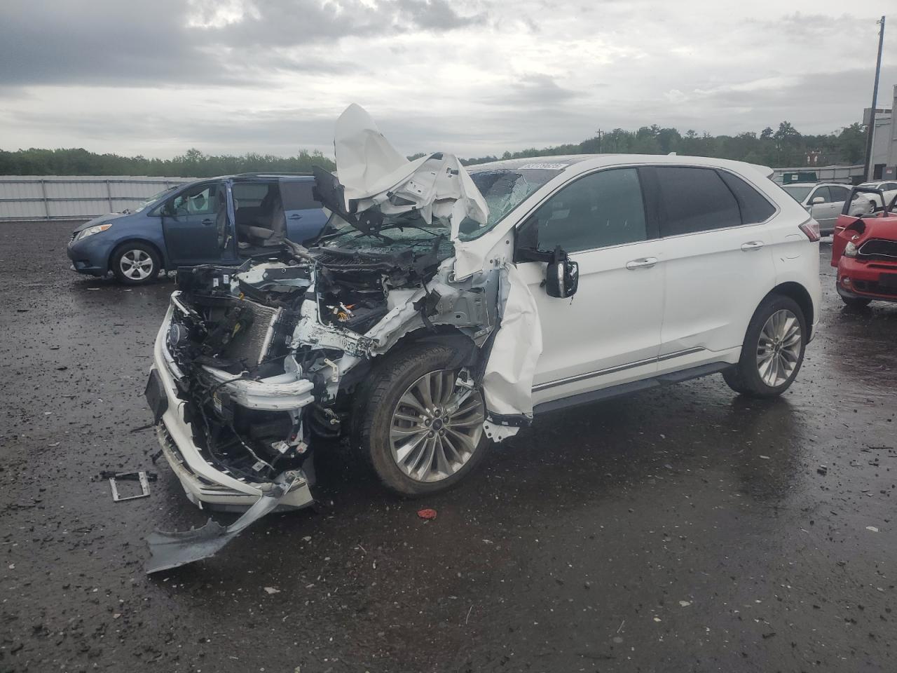 FORD EDGE TITANIUM