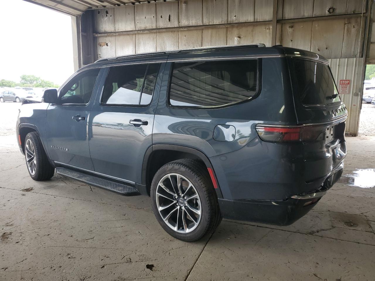 JEEP WAGONEER SERIES II