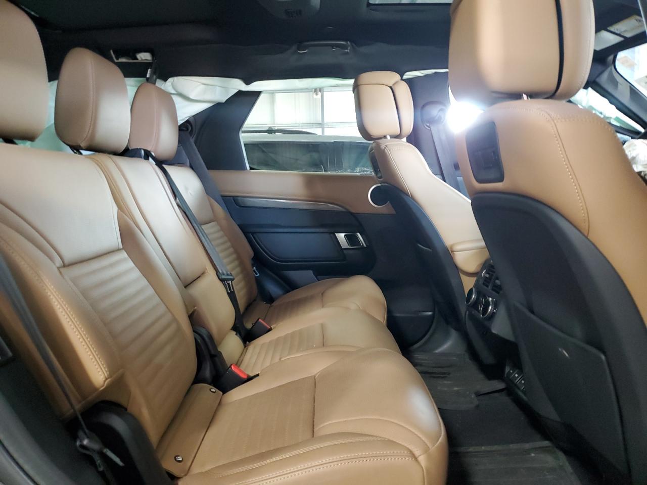 LAND ROVER DISCOVERY HSE R-DYNAMIC