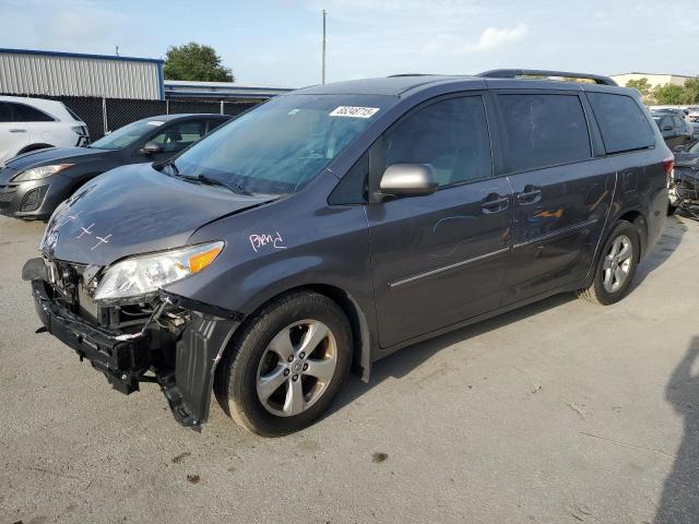 TOYOTA SIENNA LE